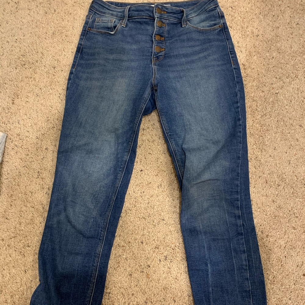 Old Navy high waisted rockstar jeans!